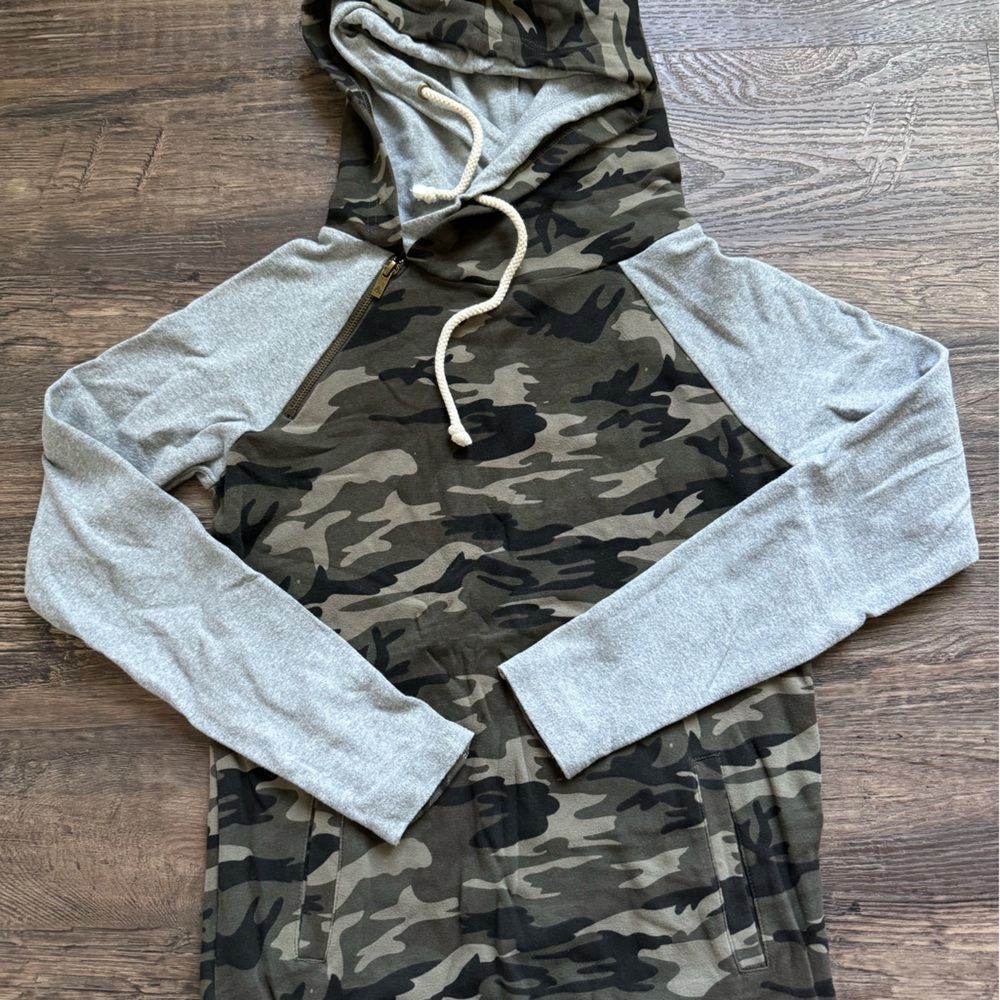Ampersand hoodie